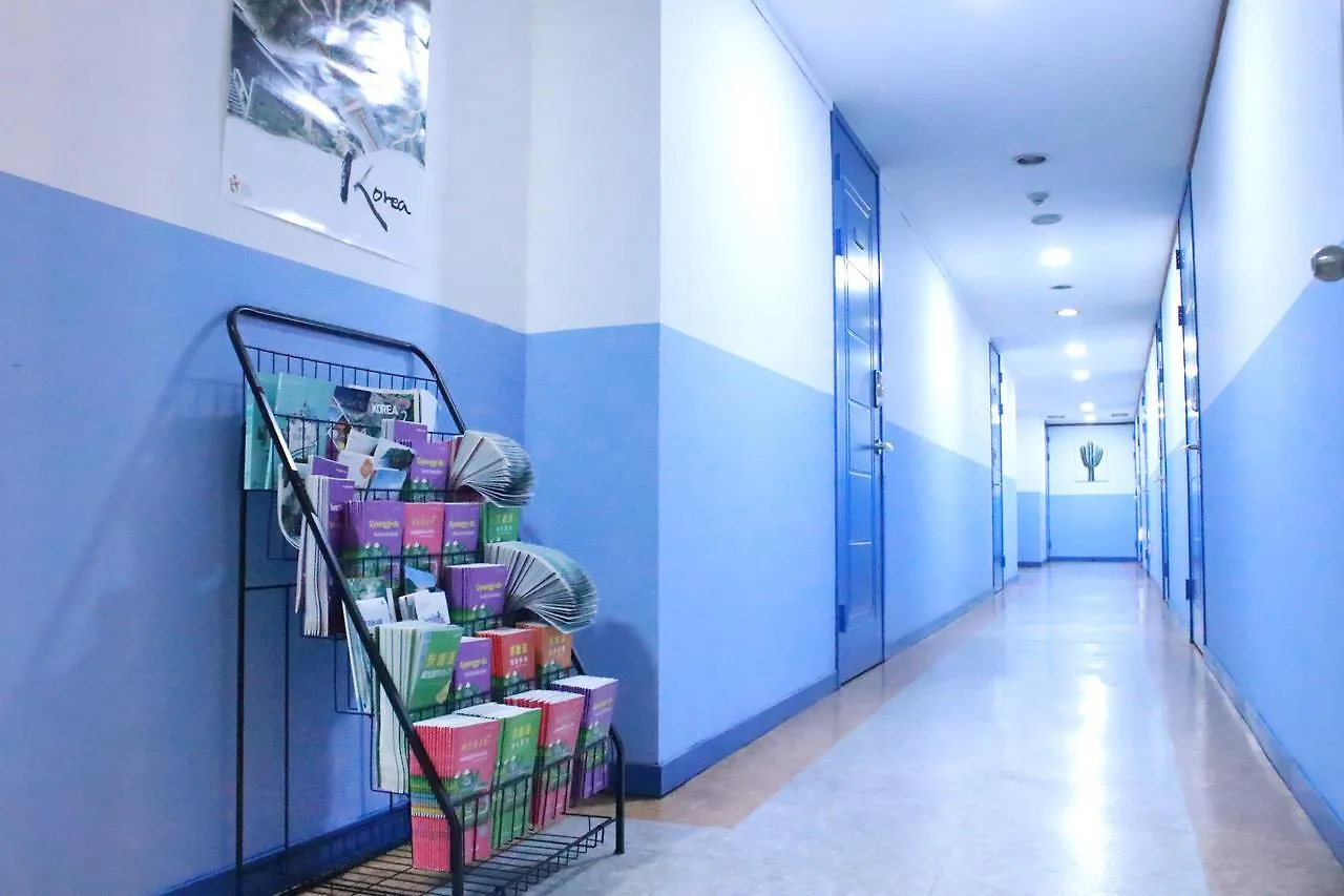 Stayforu Hongdae Seoul Bed & Breakfast